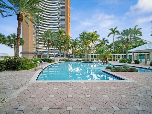 770 NE 69th St 2H, Miami FL 33138