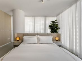2000 S Ocean Dr 17A, Hallandale Beach FL 33009