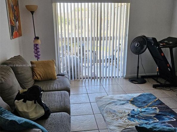 1838 Abbey Rd 208, West Palm Beach FL 33415