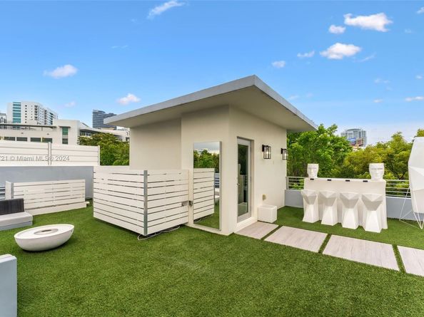 1510 SW 4th Ave, Miami FL 33129