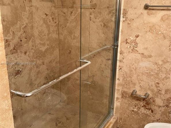 706 Gardens Dr 101, Pompano Beach FL 33069