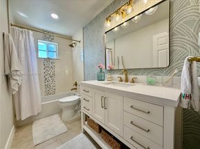 3989 Pinewood Ln, Weston FL 33331