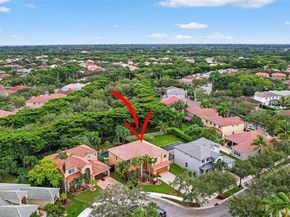 3989 Pinewood Ln, Weston FL 33331