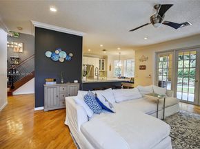 3989 Pinewood Ln, Weston FL 33331