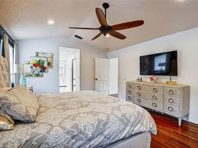 3989 Pinewood Ln, Weston FL 33331