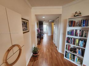 300 SW 130th Ter 412B, Pembroke Pines FL 33027