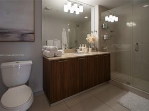 5300 Paseo Blvd 812, Doral FL 33166