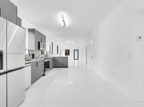 972 SW 44th Ave, Miami FL 33134