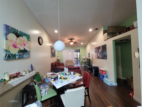 6722 NW 192nd Ln, Hialeah FL 33015