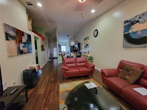 6722 NW 192nd Ln, Hialeah FL 33015