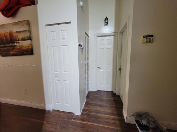 6722 NW 192nd Ln, Hialeah FL 33015