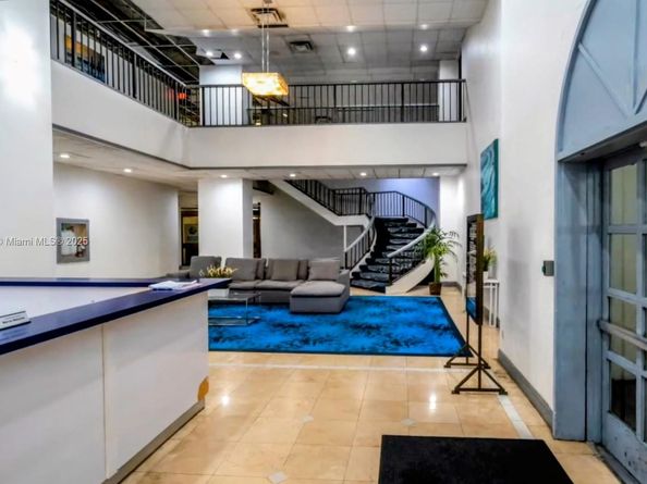 13499 Biscayne Blvd 612, North Miami FL 33181