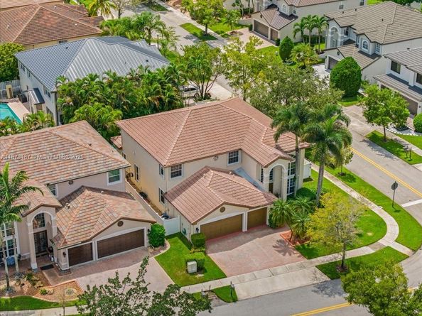17492 SW 35th St, Miramar FL 33029