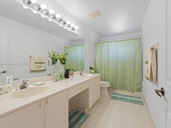 17492 SW 35th St, Miramar FL 33029