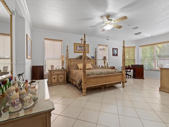 17492 SW 35th St, Miramar FL 33029