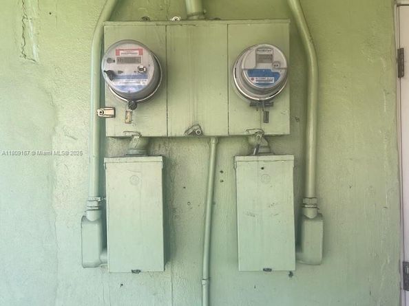 1741 NW 92nd St, Miami FL 33147