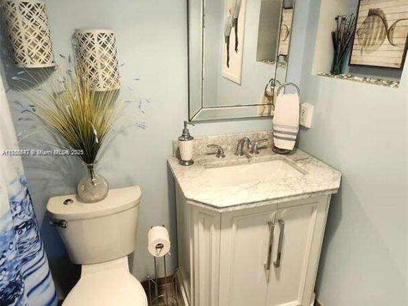 198 Tilford J 198, Deerfield Beach FL 33442