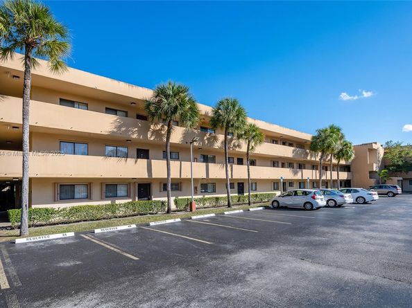 8415 SW 107th Ave 338W, Miami FL 33173