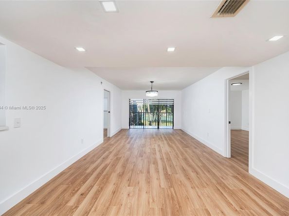 8415 SW 107th Ave 338W, Miami FL 33173