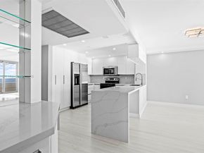 5555 Collins Ave 14N, Miami Beach FL 33140