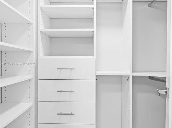 5555 Collins Ave 14N, Miami Beach FL 33140