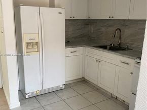 3020 NW 2nd St, Pompano Beach FL 33069