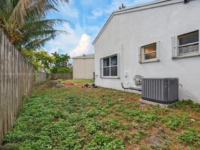 336 S Ketch Dr, Sunrise FL 33326