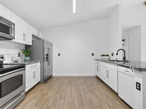 336 S Ketch Dr, Sunrise FL 33326