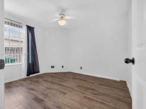 336 S Ketch Dr, Sunrise FL 33326