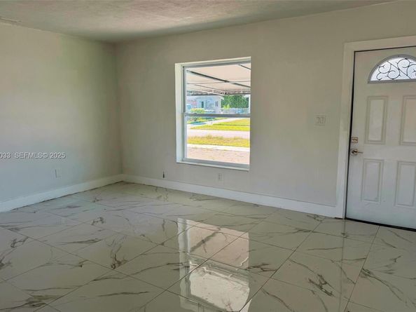 14313 SW 110th Ave, Miami FL 33176