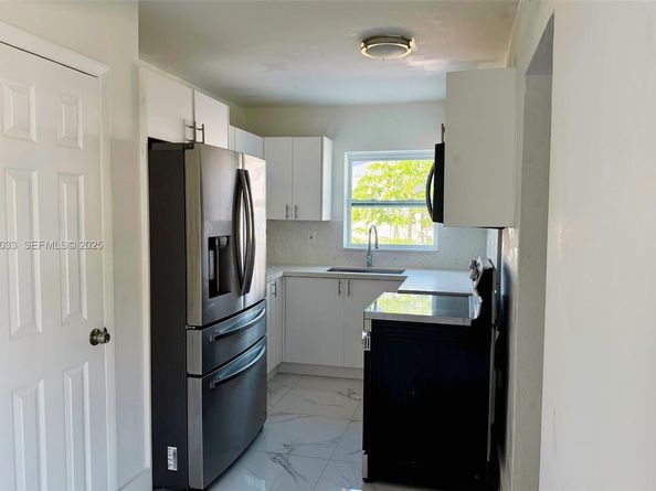 14313 SW 110th Ave, Miami FL 33176