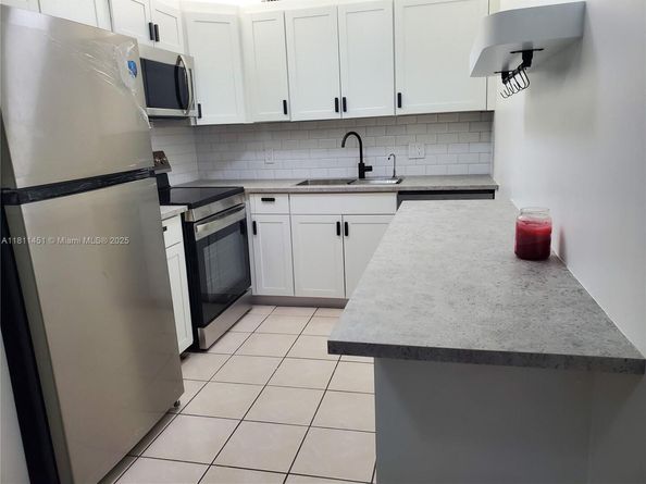 800 SW 131st Ave 113F, Pembroke Pines FL 33027