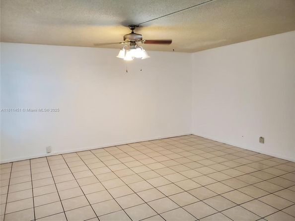 800 SW 131st Ave 113F, Pembroke Pines FL 33027