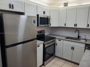 800 SW 131st Ave 113F, Pembroke Pines FL 33027
