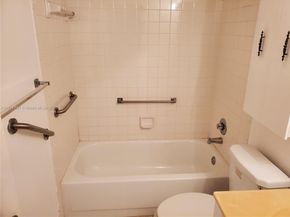 800 SW 131st Ave 113F, Pembroke Pines FL 33027