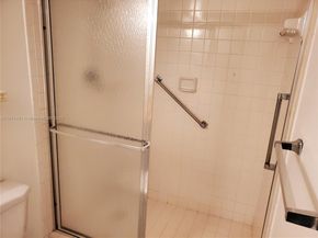800 SW 131st Ave 113F, Pembroke Pines FL 33027