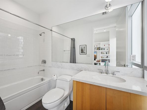 201 Aqua Ave 801, Miami Beach FL 33141