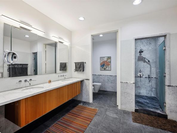 201 Aqua Ave 801, Miami Beach FL 33141