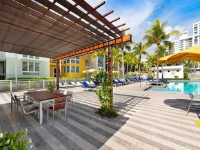201 Aqua Ave 801, Miami Beach FL 33141