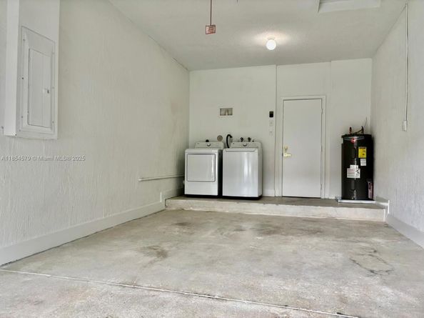 3626 San Simeon Cir, Weston FL 33331