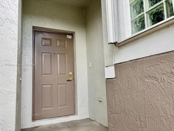 3626 San Simeon Cir, Weston FL 33331