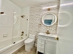 3626 San Simeon Cir, Weston FL 33331