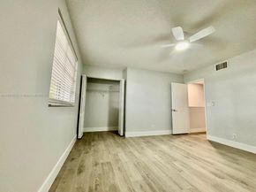 3626 San Simeon Cir, Weston FL 33331