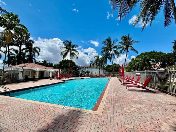 3626 San Simeon Cir, Weston FL 33331
