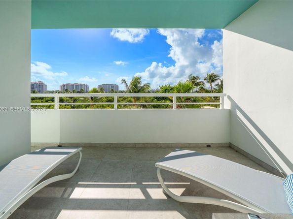 400 S Pointe Dr 401, Miami Beach FL 33139