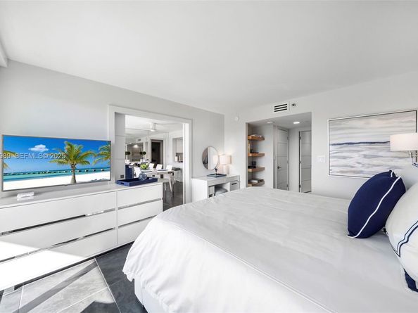 400 S Pointe Dr 401, Miami Beach FL 33139