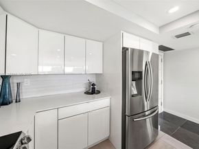 400 S Pointe Dr 401, Miami Beach FL 33139