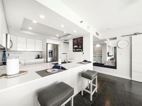 400 S Pointe Dr 401, Miami Beach FL 33139