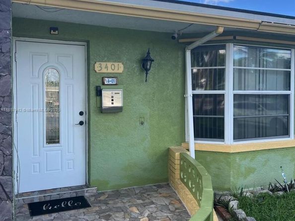 3401 NW 40th St, Lauderdale Lakes FL 33309