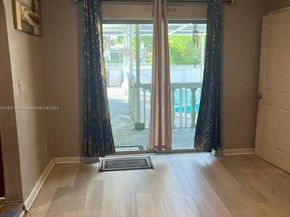 3401 NW 40th St, Lauderdale Lakes FL 33309